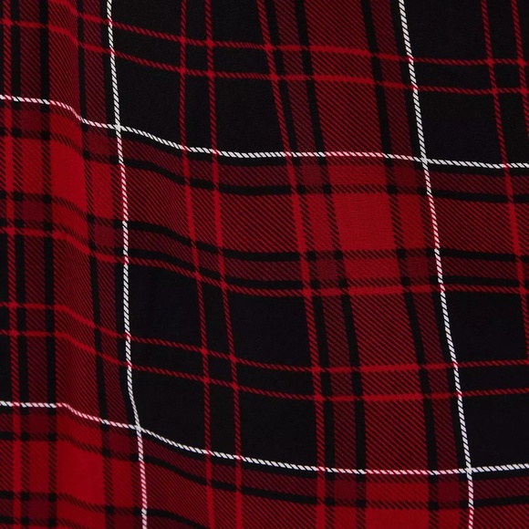 Torrid Dress 0X LG - Skater Black Knit Red Plaid Pockets Plus Size Holiday X-Mas - Picture 4 of 5